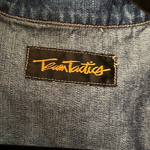 TEAM TACTICS VTG Cropped Denim button front vest. No size tag. - Picture 6 of 7